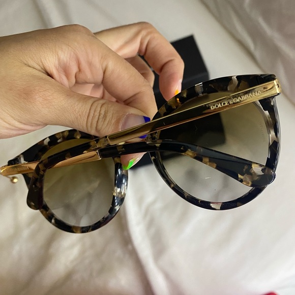 Dolce and Gabbana Sunglasses - Picture 2 of 5